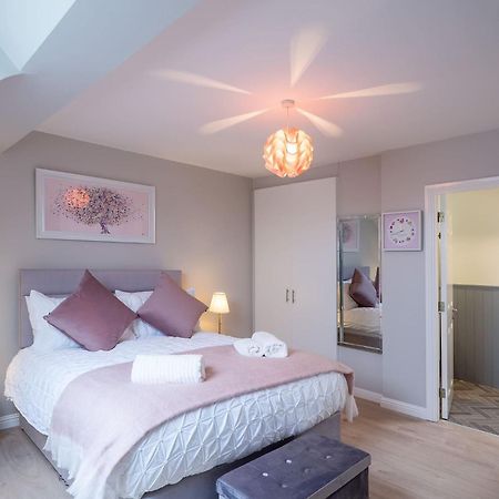 Appartamento Eve'S Townhouse Clifden Esterno foto