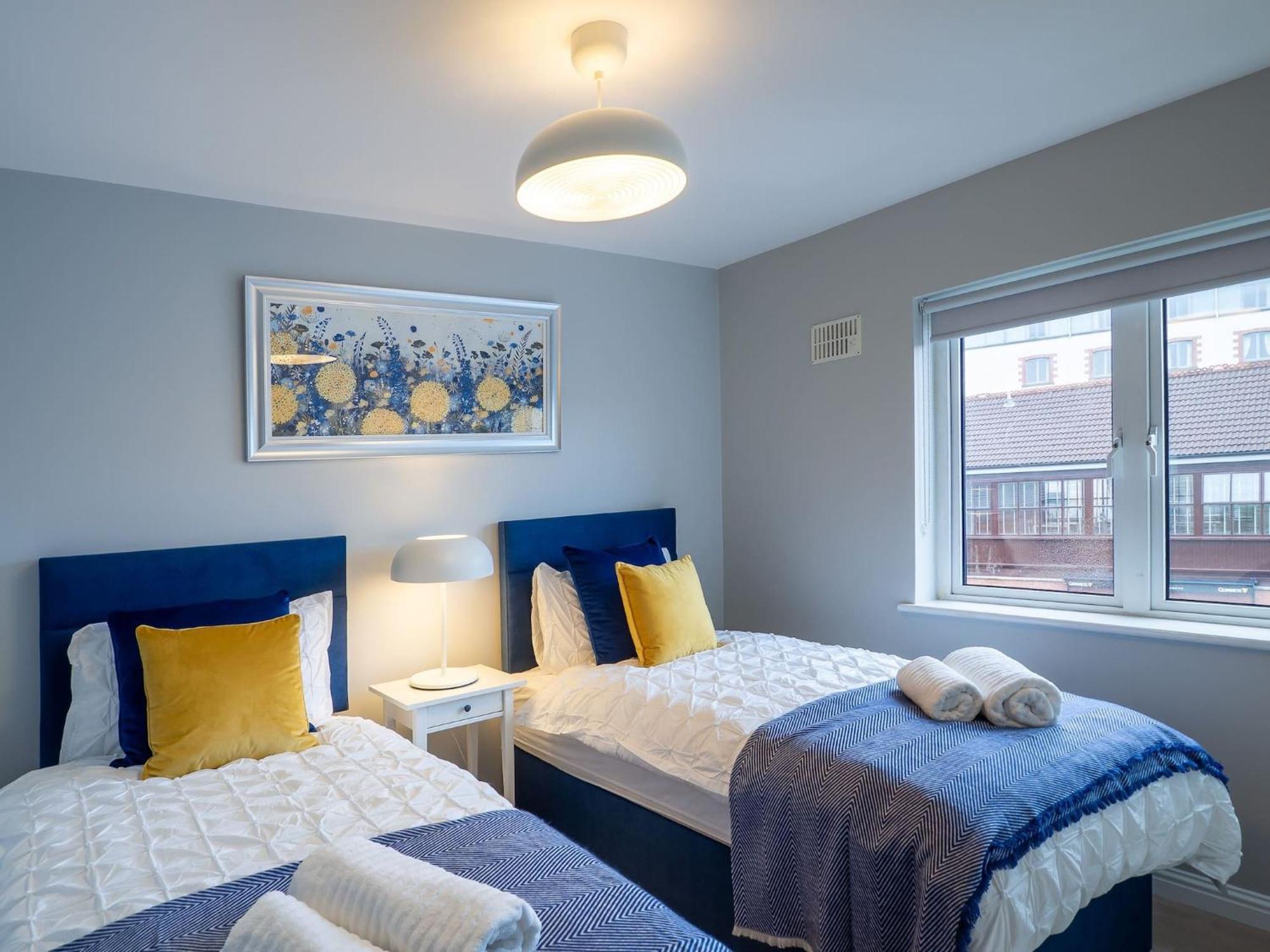 Appartamento Eve'S Townhouse Clifden Esterno foto